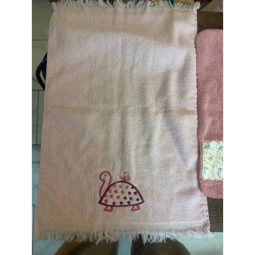 VTG Cannon Hand Towels Lot 3 Mismatched Pink Floral Cottagecore USA Coquette